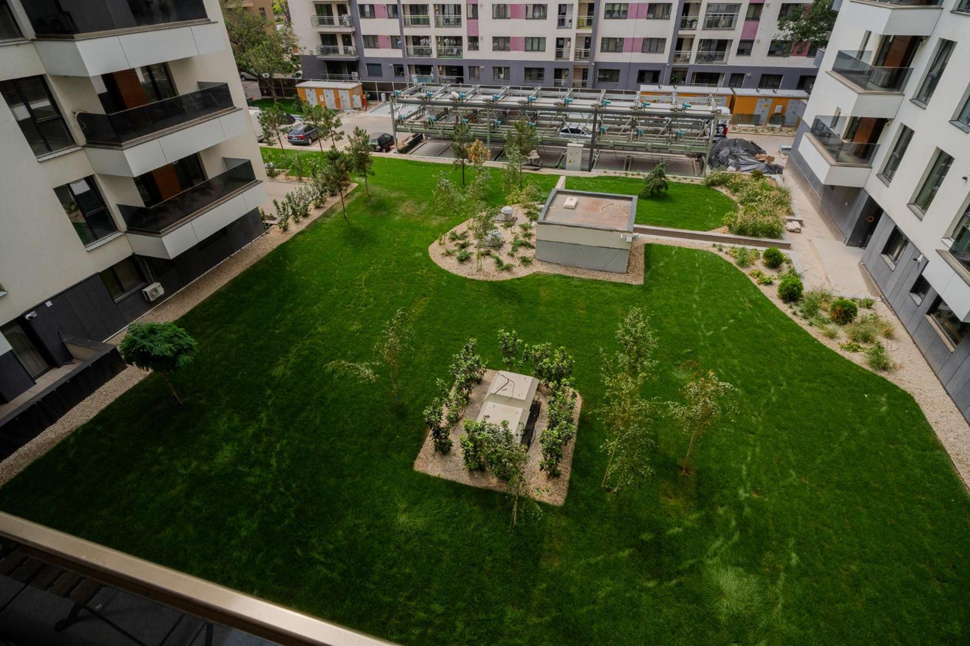 Amazing View Apartments - Iuliu Maniu & Politehnica Park Букурещ Екстериор снимка