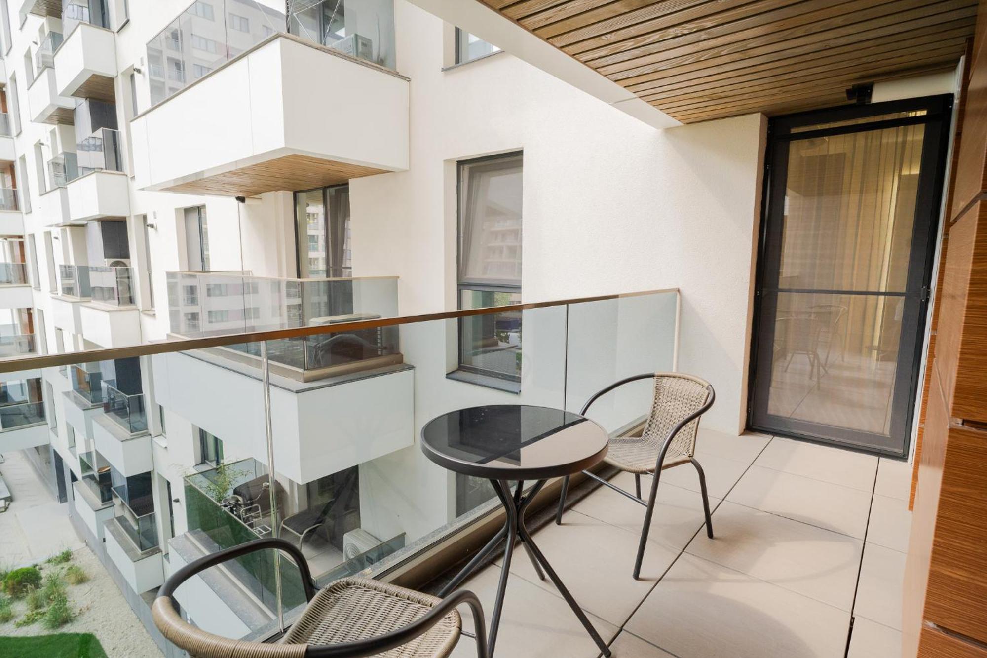 Amazing View Apartments - Iuliu Maniu & Politehnica Park Букурещ Екстериор снимка