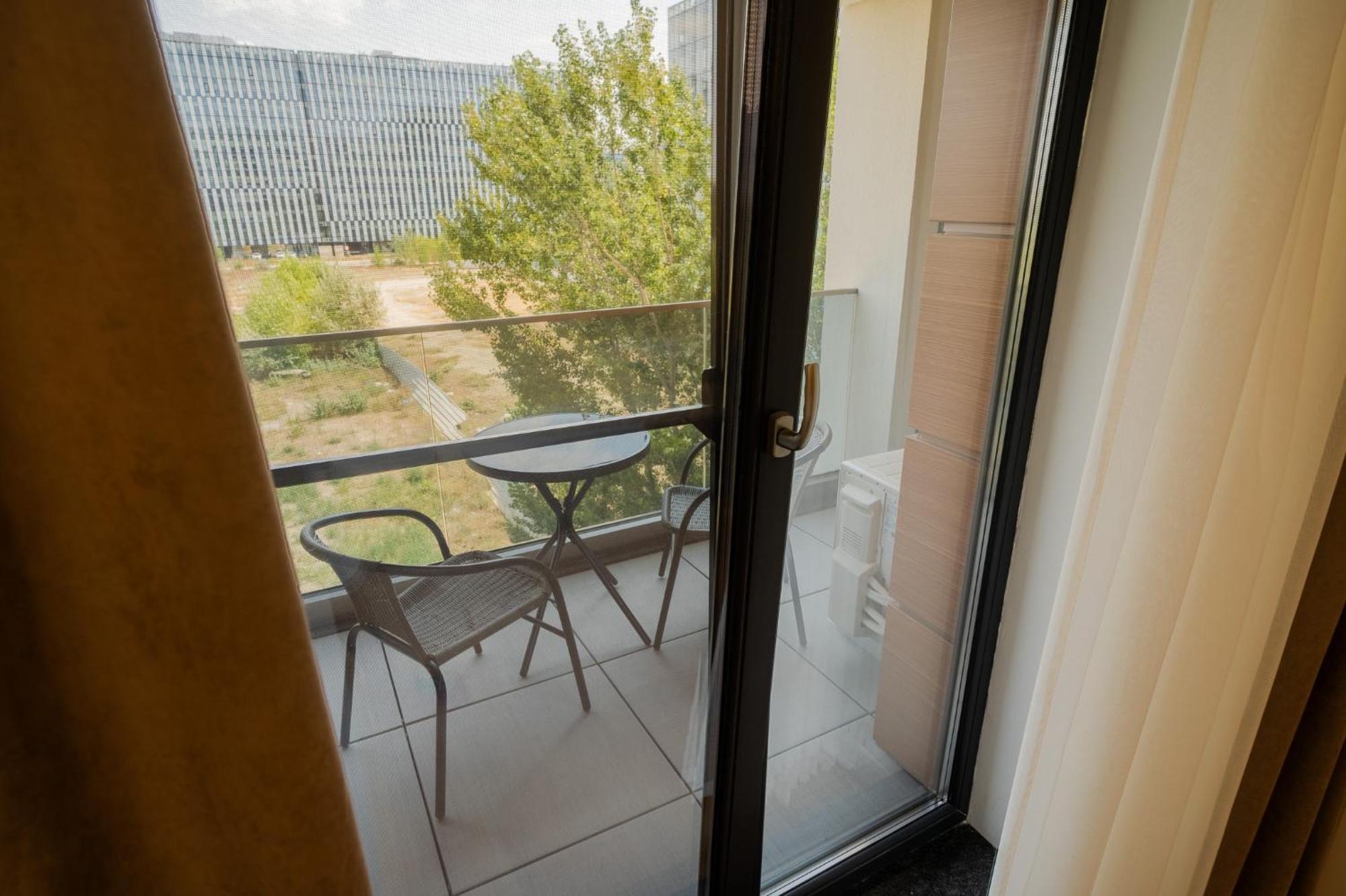 Amazing View Apartments - Iuliu Maniu & Politehnica Park Букурещ Екстериор снимка