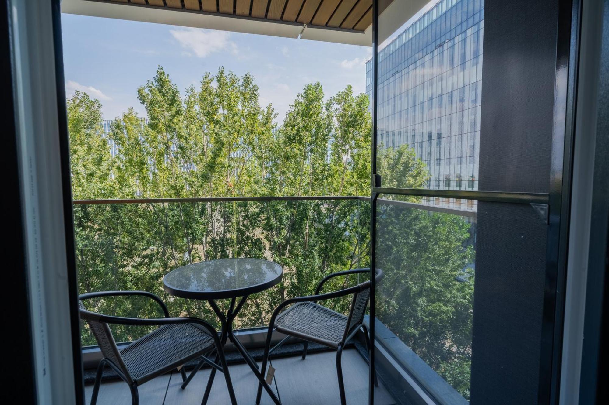 Amazing View Apartments - Iuliu Maniu & Politehnica Park Букурещ Екстериор снимка