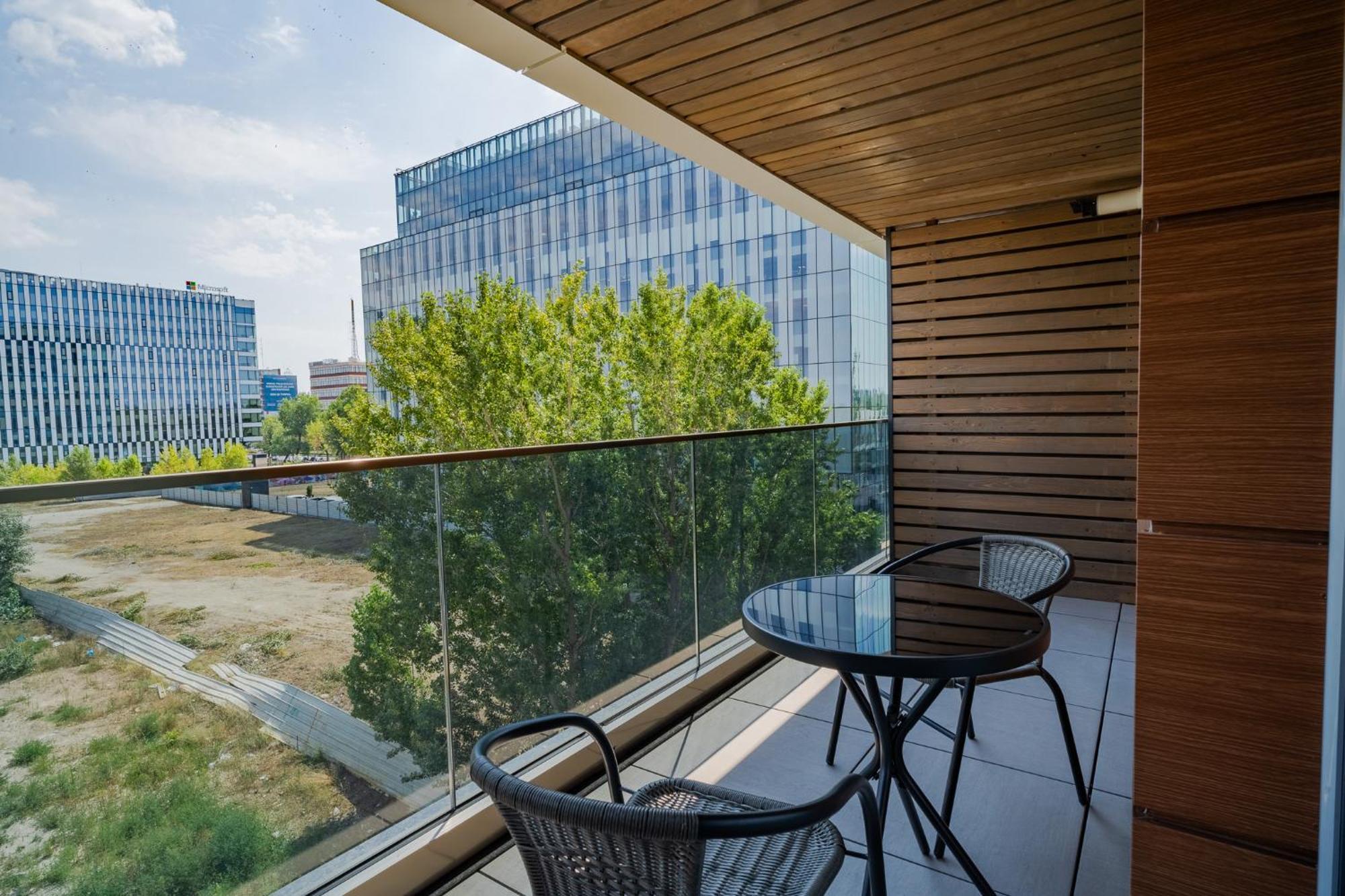 Amazing View Apartments - Iuliu Maniu & Politehnica Park Букурещ Екстериор снимка